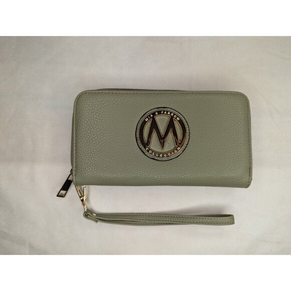 MFK COLLECTION Wallet Wristlet Green Olive - Picture 1 of 8